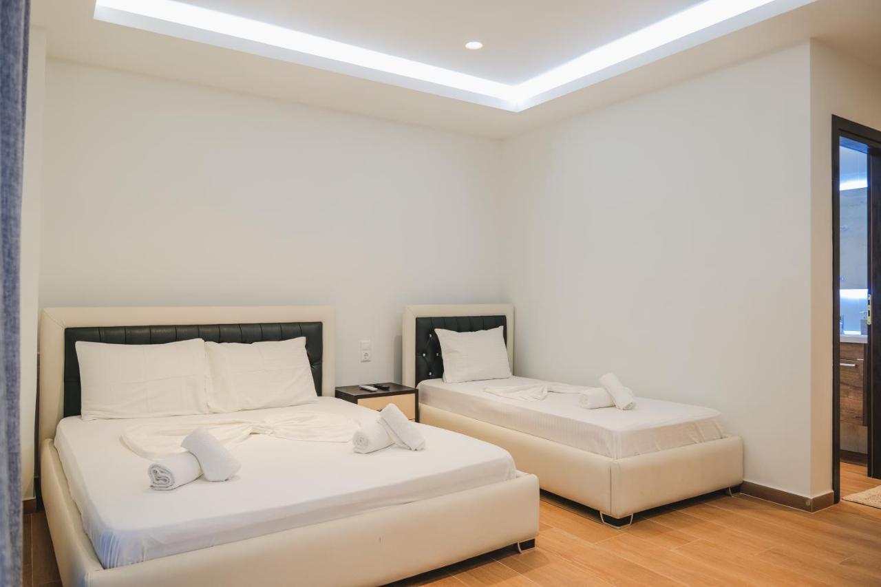 Fori'S Rooms Himarë Dış mekan fotoğraf