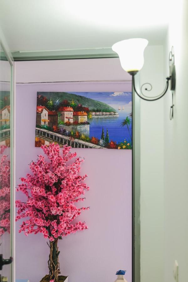 Fori'S Rooms Himarë Dış mekan fotoğraf