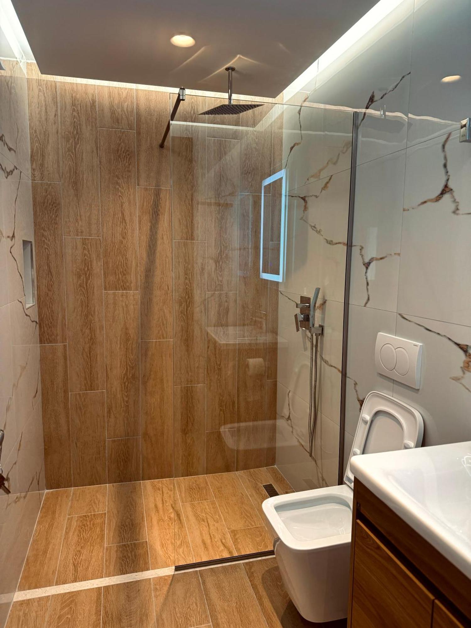 Fori'S Rooms Himarë Dış mekan fotoğraf
