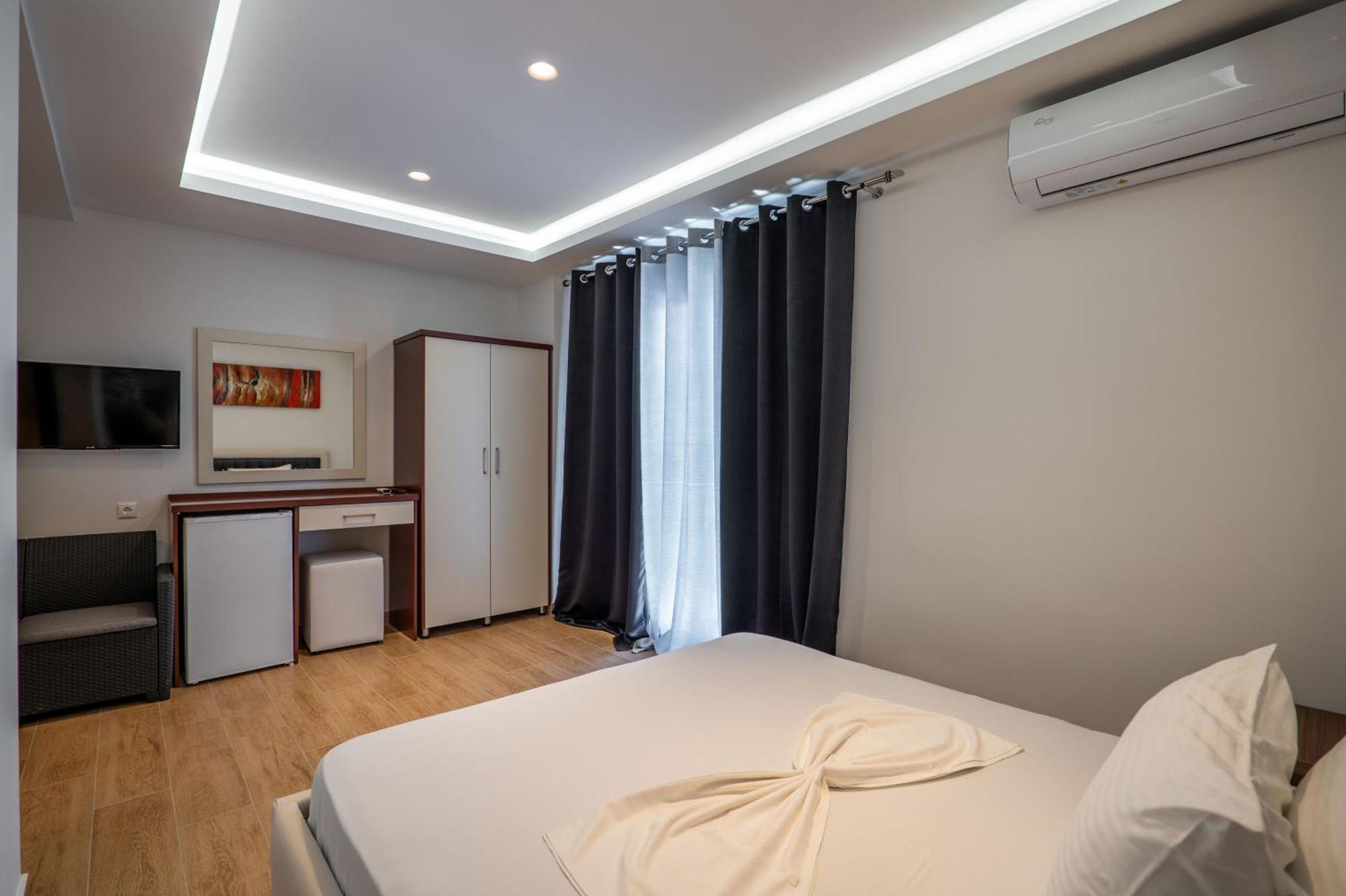 Fori'S Rooms Himarë Dış mekan fotoğraf