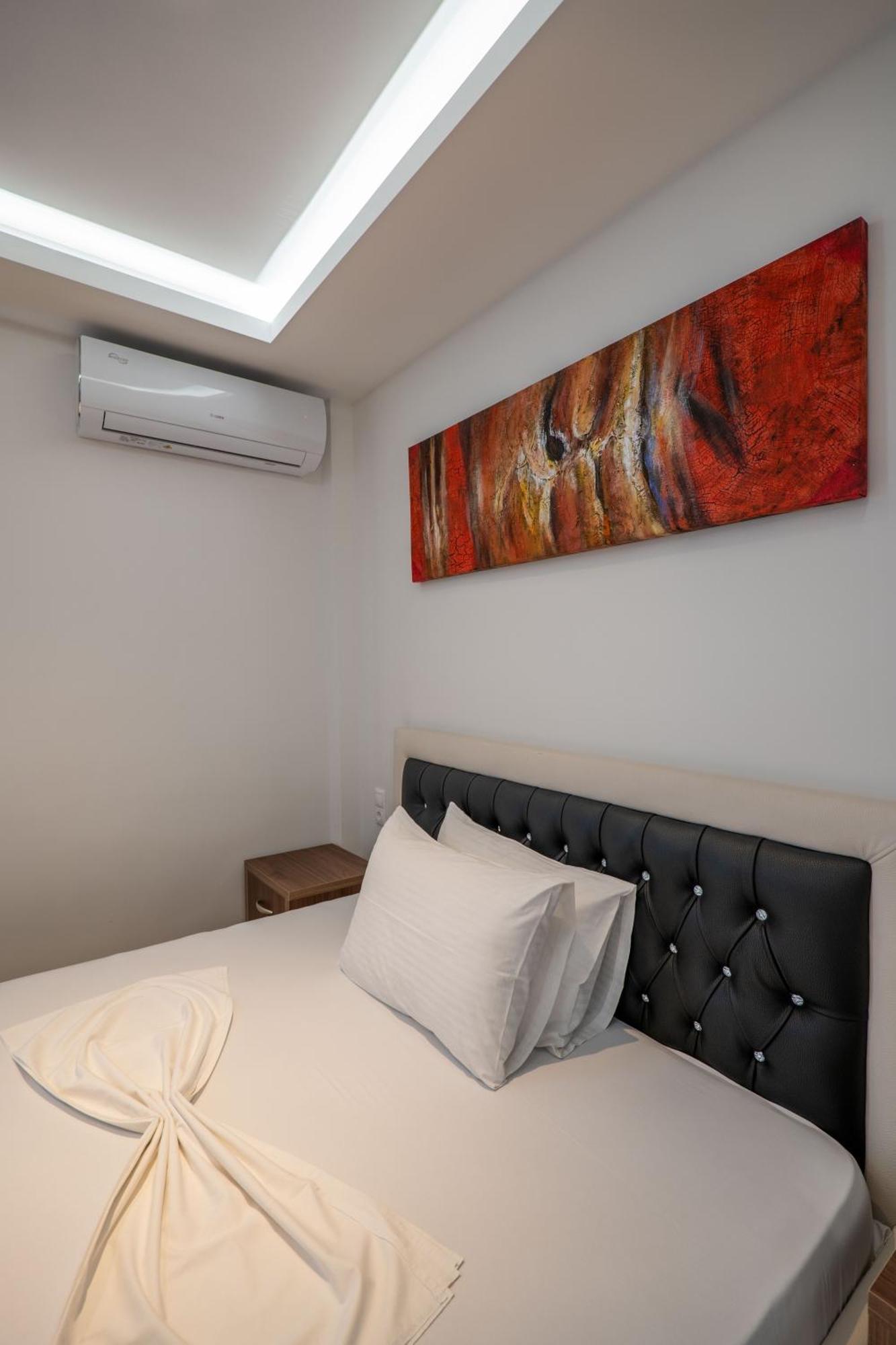Fori'S Rooms Himarë Dış mekan fotoğraf