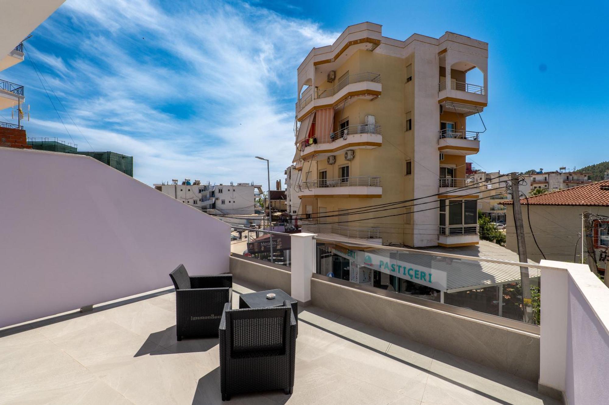 Fori'S Rooms Himarë Dış mekan fotoğraf