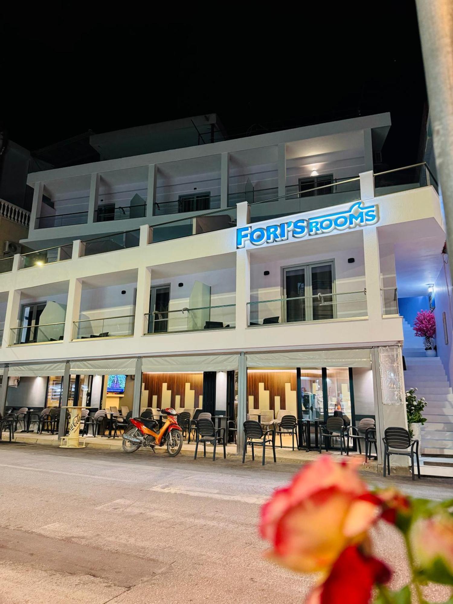 Fori'S Rooms Himarë Dış mekan fotoğraf