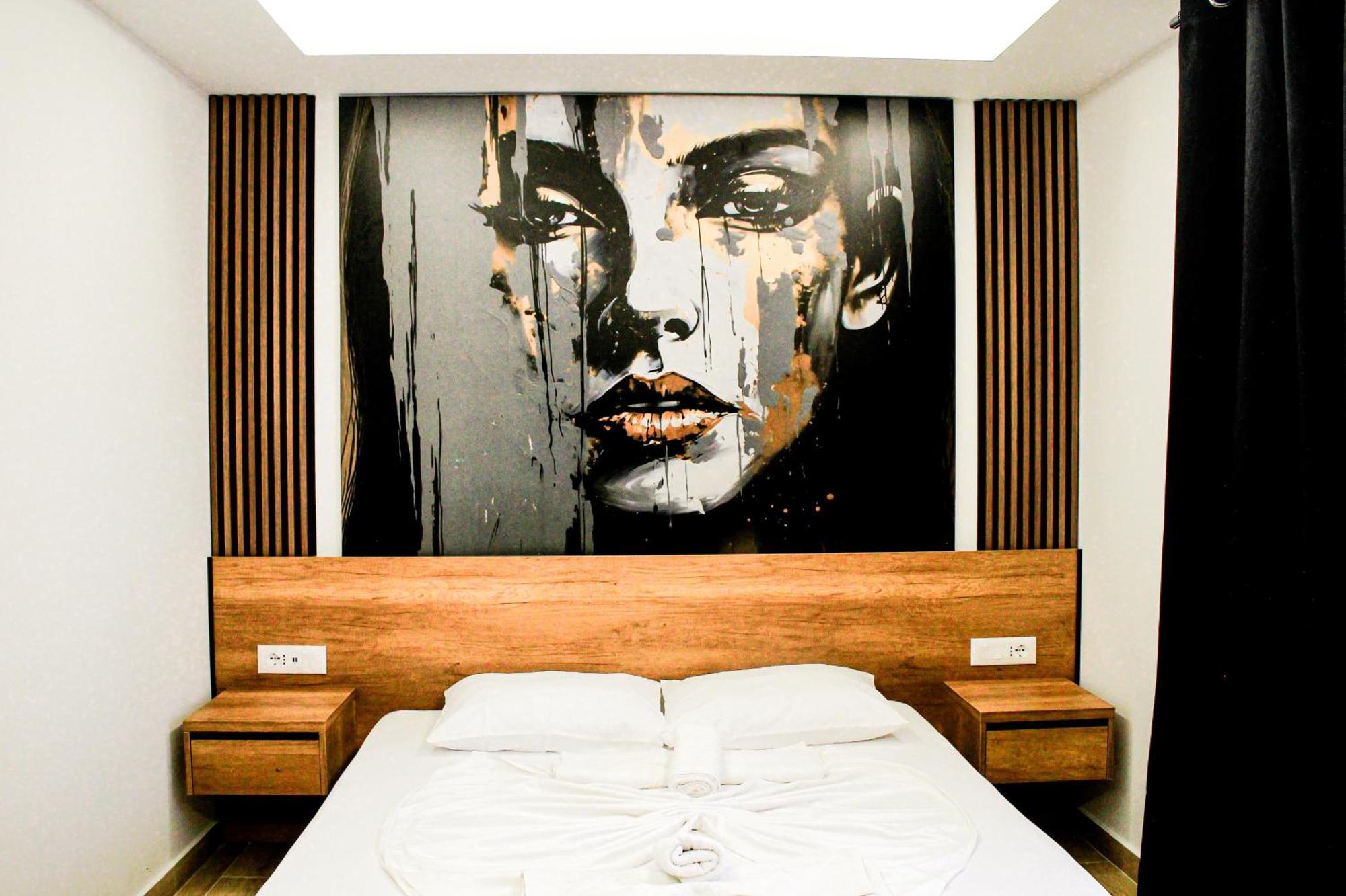 Fori'S Rooms Himarë Dış mekan fotoğraf