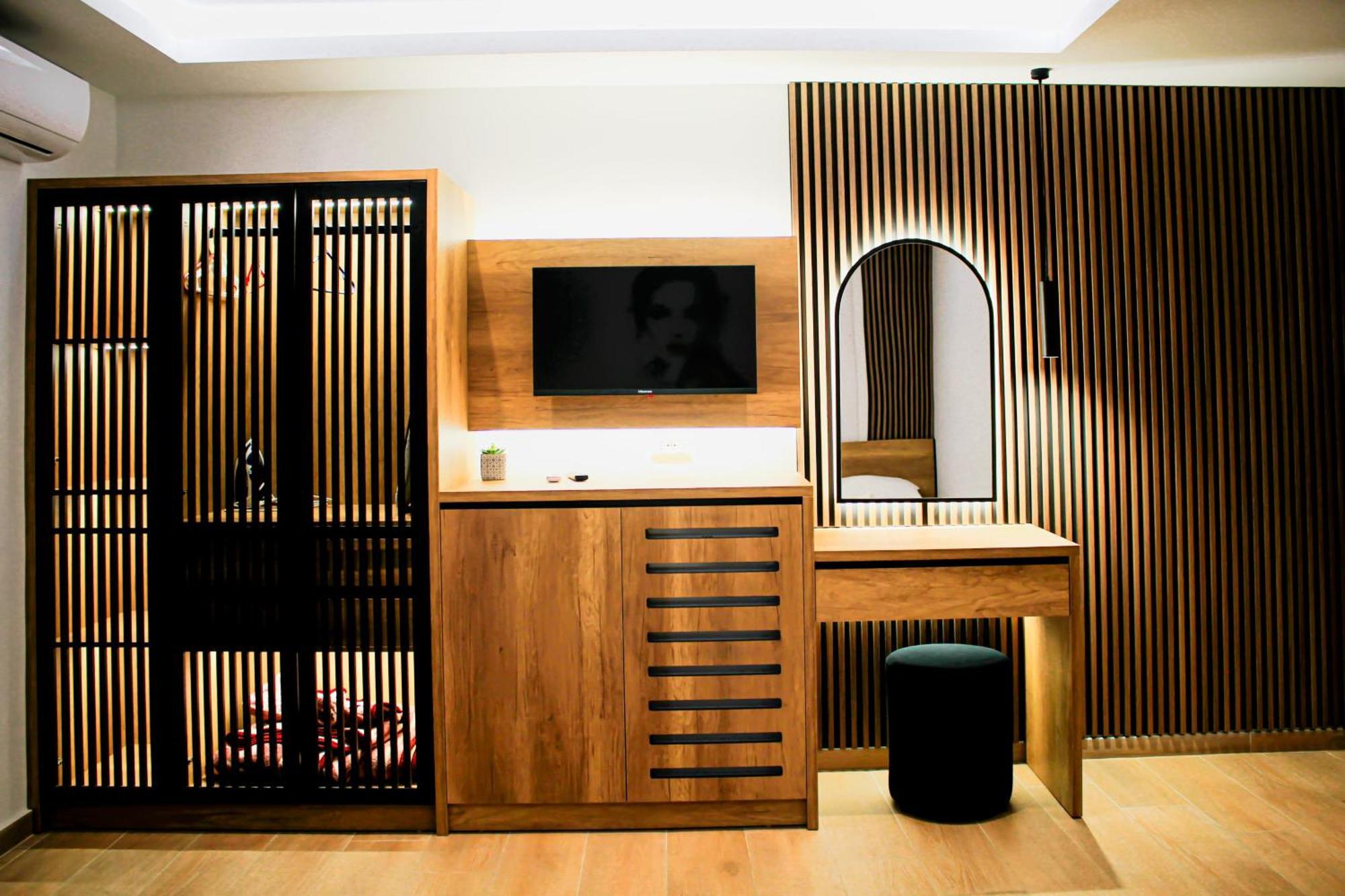 Fori'S Rooms Himarë Dış mekan fotoğraf