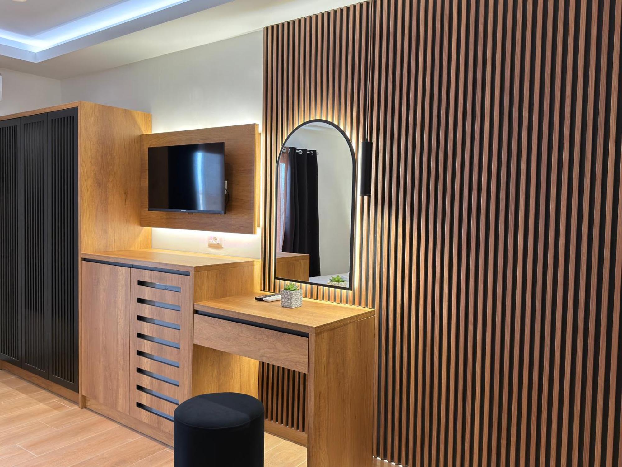 Fori'S Rooms Himarë Dış mekan fotoğraf